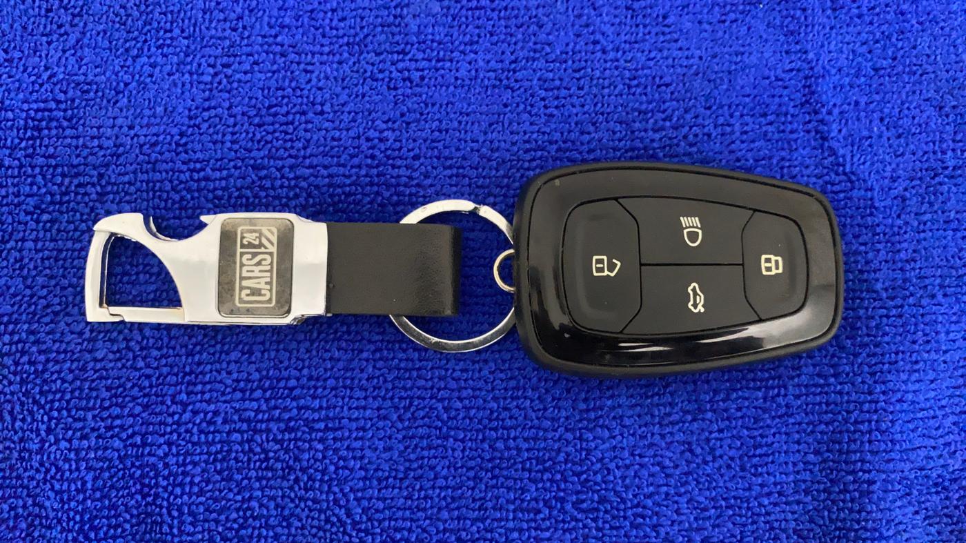 2020 Tata ALTROZ XZ PETROL, Petrol, Manual, 72,276 km, Key Close Up