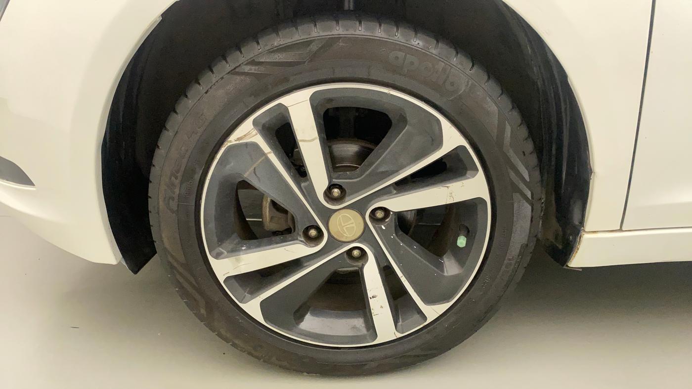 2020 Tata ALTROZ XZ PETROL, Petrol, Manual, 72,276 km, Left Front Wheel