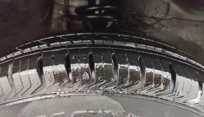 2018 Maruti Alto 800 LXI CNG O, CNG, Manual, 49,512 km, Right Front Tyre Tread