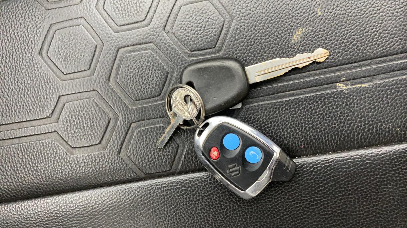 2022 Maruti Alto K10 VXI, Petrol, Manual, 47,401 km, Key Close Up