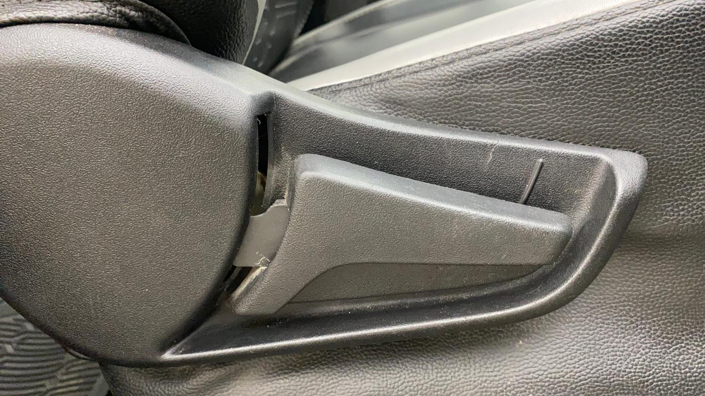 2022 Maruti Alto K10 VXI, Petrol, Manual, 47,401 km, Driver Side Adjustment Panel
