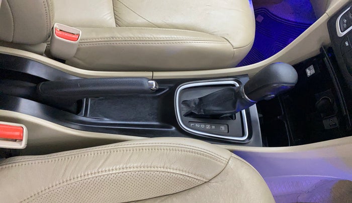 2018 Maruti Ciaz ALPHA  AT 1.5 SHVS PETROL, Petrol, Automatic, 39,092 km, Gear Lever