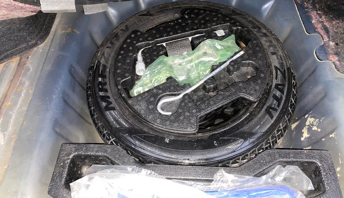 2018 Maruti Ciaz ALPHA  AT 1.5 SHVS PETROL, Petrol, Automatic, 39,092 km, Spare Tyre