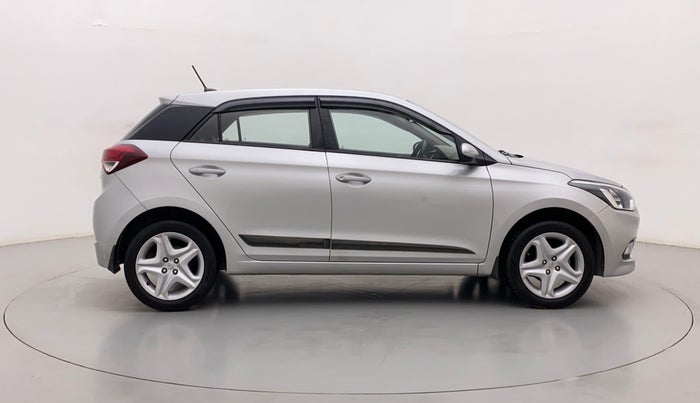 2017 Hyundai Elite i20 ASTA 1.2, Petrol, Manual, 40,006 km, Right Side View