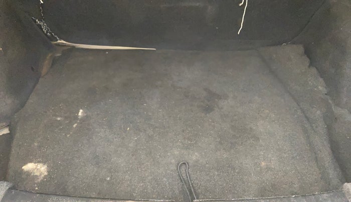 2014 Maruti Swift Dzire ZDI, Diesel, Manual, 1,11,274 km, Boot Inside