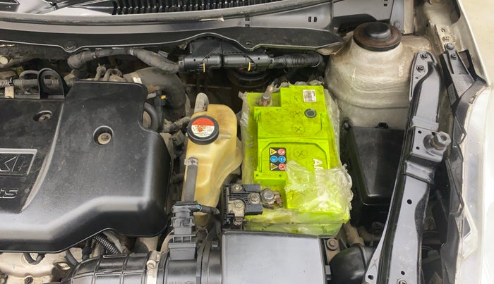 2014 Maruti Swift Dzire ZDI, Diesel, Manual, 1,11,274 km, Engine View - Left