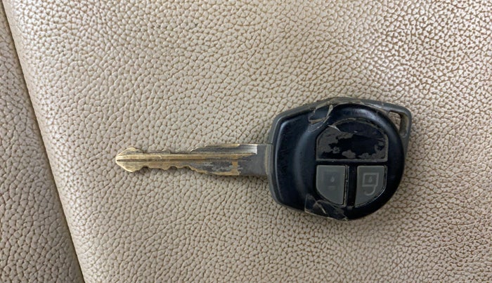 2014 Maruti Swift Dzire ZDI, Diesel, Manual, 1,11,274 km, Key Close Up