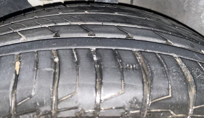 2025 KIA SYROS HTX Plus (O) 1.5 Diesel 6AT, Diesel, Automatic, 4,710 km, Left Front Tyre Tread