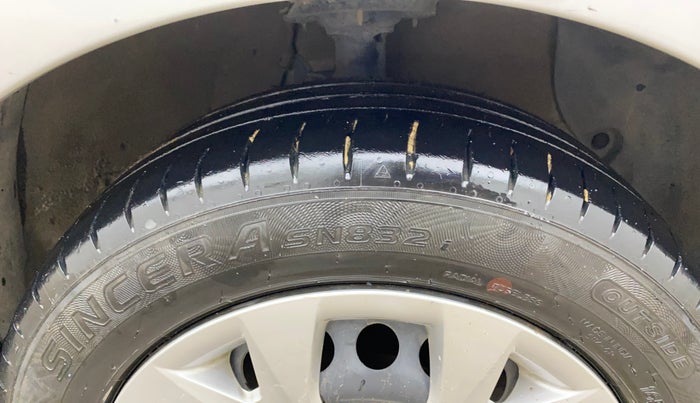 2014 Hyundai Grand i10 MAGNA 1.2 KAPPA VTVT, Petrol, Manual, 90,732 km, Right Front Tyre Tread