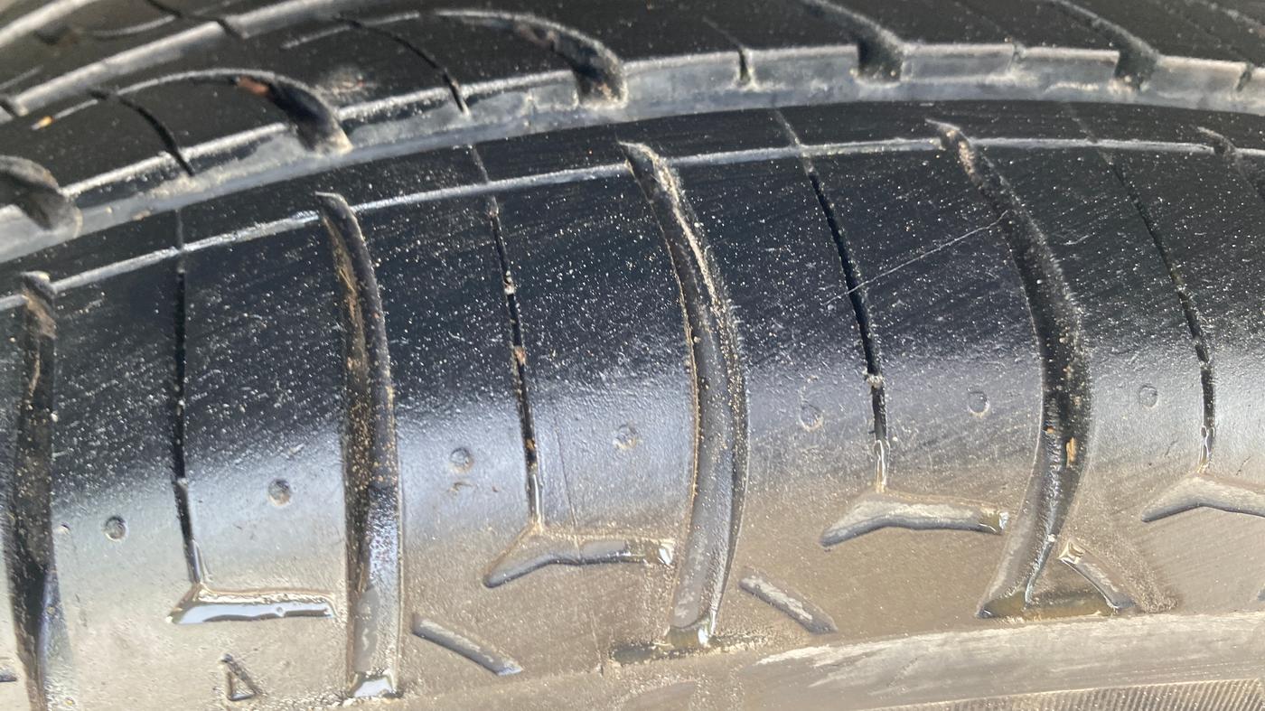 2018 Volkswagen Ameo COMFORTLINE 1.0L, Petrol, Manual, 45,251 km, Right Rear Tyre Tread