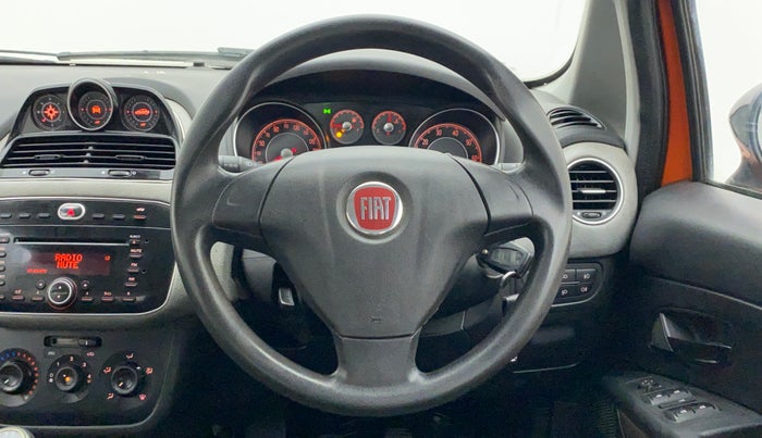 2014 Fiat Avventura DYNAMIC 1.4, Petrol, Manual, 85,159 km, Steering Wheel Close Up