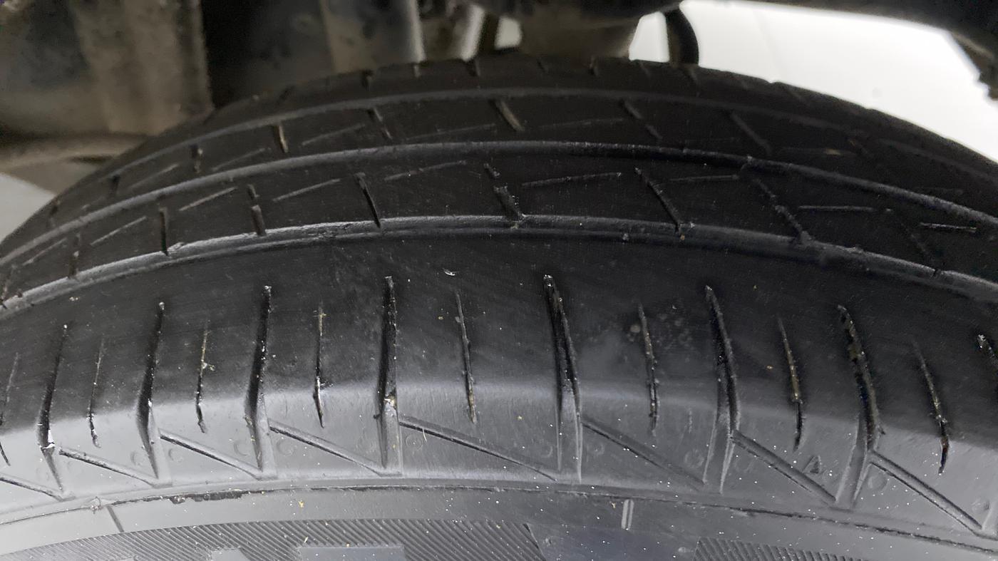 2021 Maruti Alto LXI, Petrol, Manual, 25,096 km, Left Rear Tyre Tread