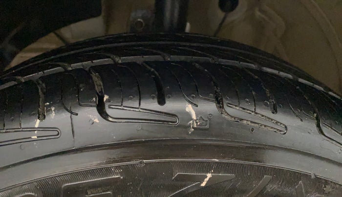 2020 Maruti Swift ZXI PLUS AMT, Petrol, Automatic, 1,48,494 km, Left Front Tyre Tread