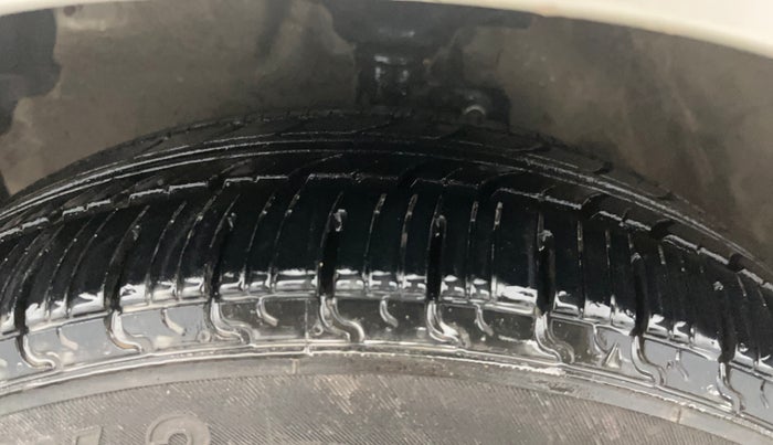 2020 Maruti Celerio ZXI AMT, Petrol, Automatic, 70,667 km, Left Front Tyre Tread