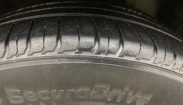 2022 Hyundai VENUE SX 1.0 TURBO IMT, Petrol, Manual, 36,243 km, Right Front Tyre Tread