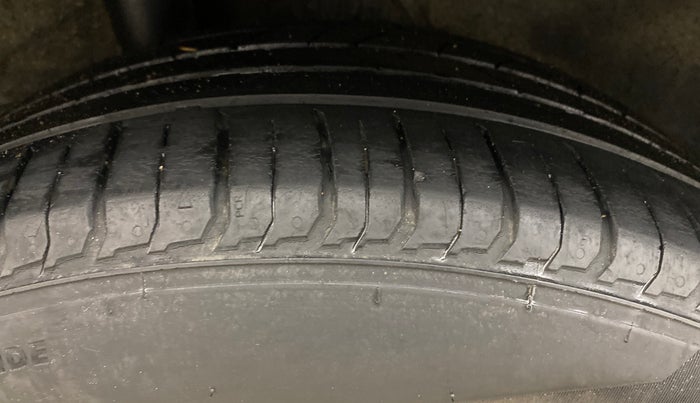 2022 Hyundai VENUE SX 1.0 TURBO IMT, Petrol, Manual, 36,243 km, Right Rear Tyre Tread