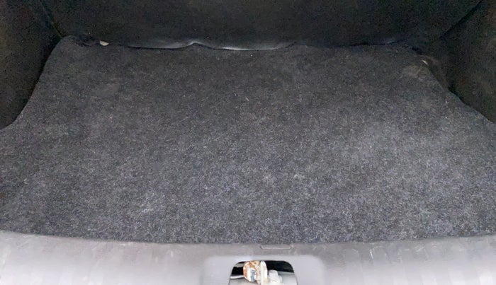 2014 Maruti Swift Dzire LDI BS IV, Diesel, Manual, 57,078 km, Boot Inside View
