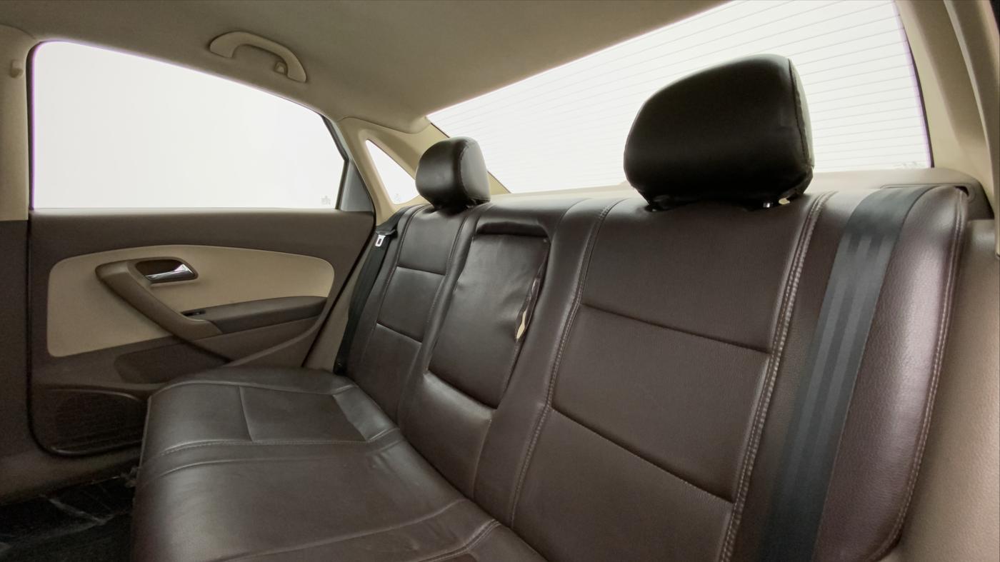 2012 Skoda Rapid 1.6 TDI MT AMBITION, Diesel, Manual, 51,366 km, Right Side Rear Door Cabin