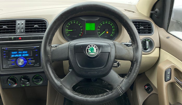 2012 Skoda Rapid 1.6 TDI MT AMBITION, Diesel, Manual, 51,366 km, Steering Wheel Close Up