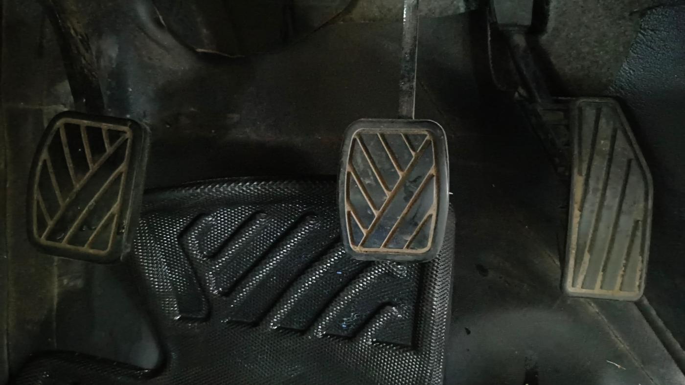 2024 Maruti Ertiga   VXI (O) CNG, CNG, Manual, 54,545 km, Pedals