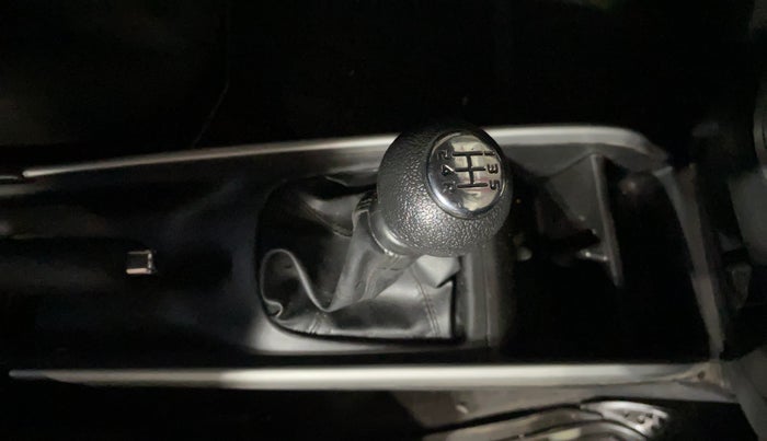 2017 Maruti Baleno DELTA PETROL 1.2, Petrol, Manual, 48,373 km, Gear Lever