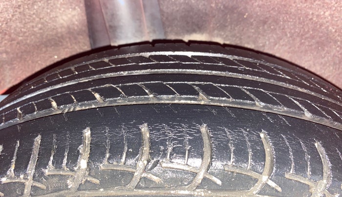 2017 Maruti Baleno DELTA PETROL 1.2, Petrol, Manual, 48,373 km, Right Rear Tyre Tread