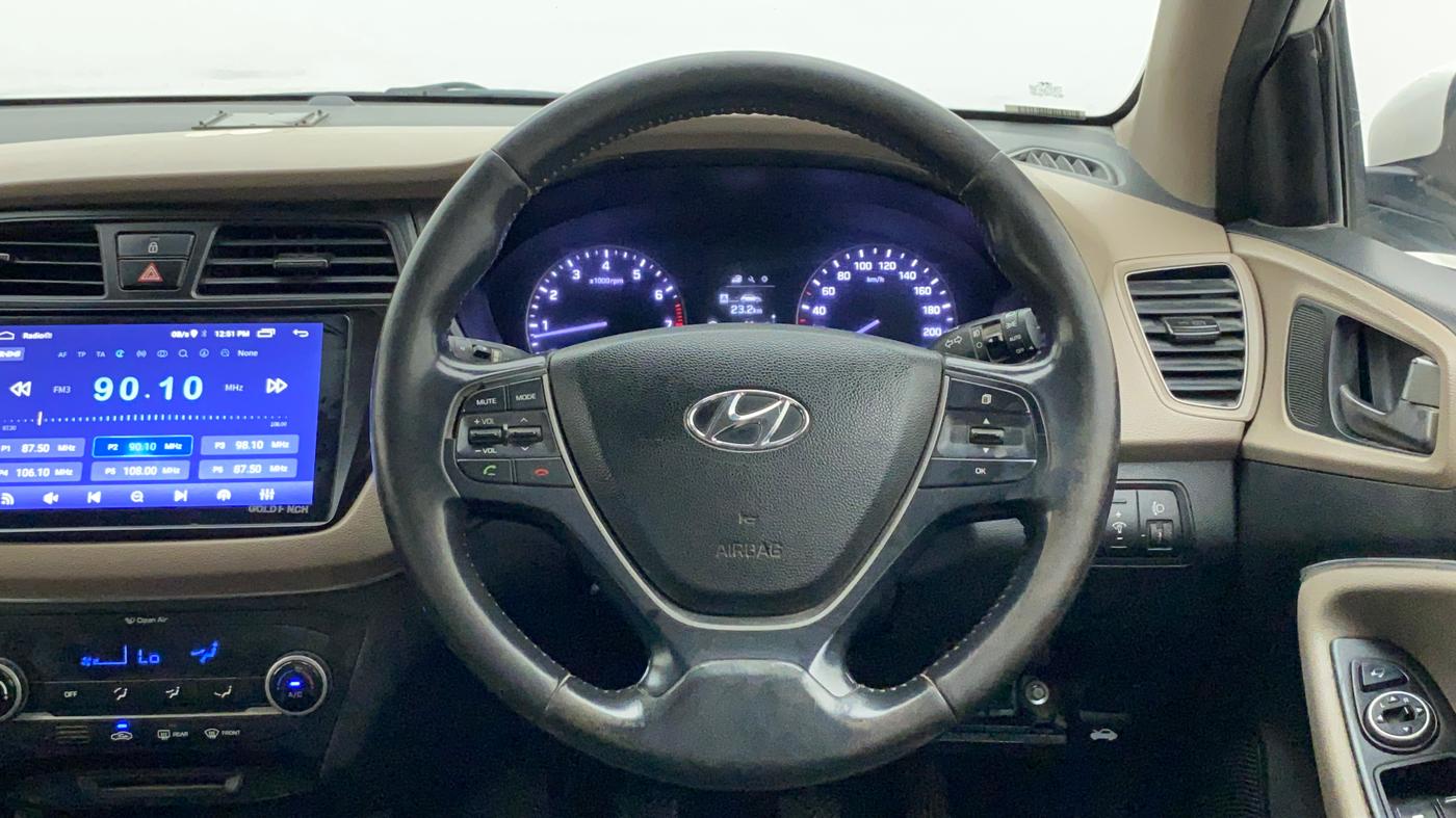 2015 Hyundai Elite i20 ASTA 1.2, CNG, Manual, 59,537 km, Steering Wheel Close Up