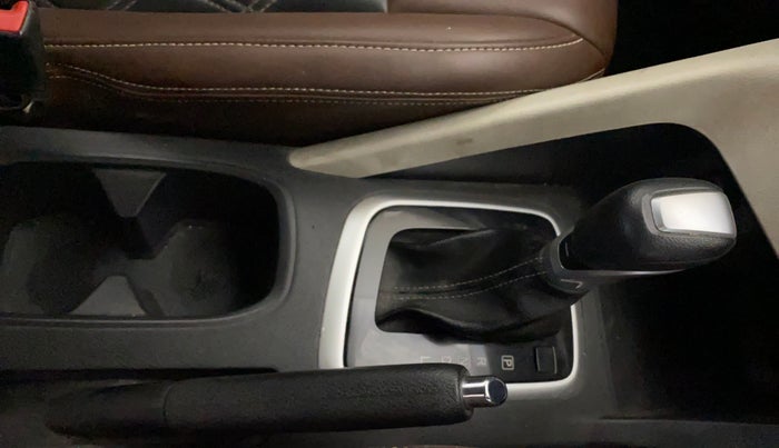 2021 Nissan MAGNITE XV TURBO CVT, Petrol, Automatic, 76,368 km, Gear Lever