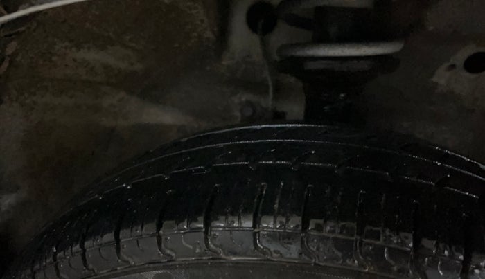 2018 Maruti Wagon R 1.0 LXI CNG, CNG, Manual, 65,655 km, Right Front Tyre Tread