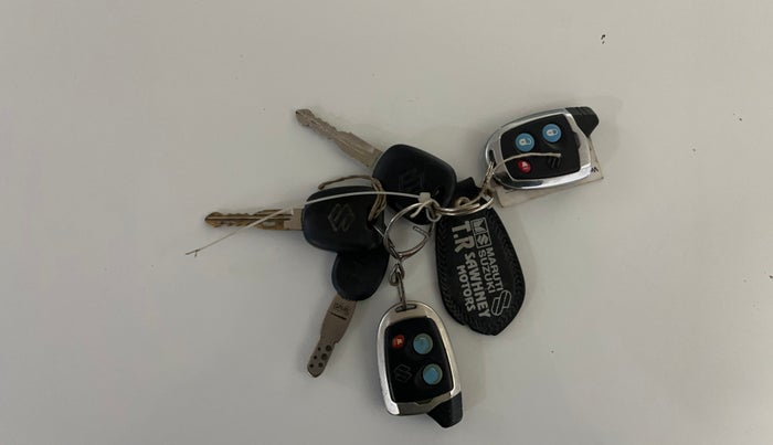 2018 Maruti Wagon R 1.0 LXI CNG, CNG, Manual, 65,655 km, Key Close Up