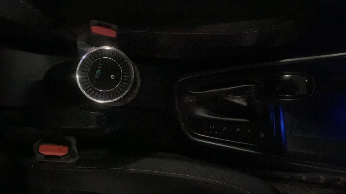 2022 Hyundai NEW I20 ASTA (O) 1.2 AT, Petrol, Automatic, 13,105 km, Gear Lever