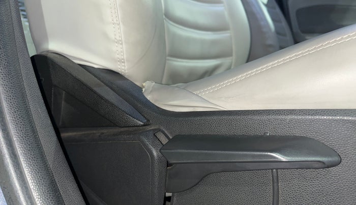 2015 Ford Ecosport TREND 1.5L DIESEL, Diesel, Manual, 1,07,655 km, Driver Side Adjustment Panel