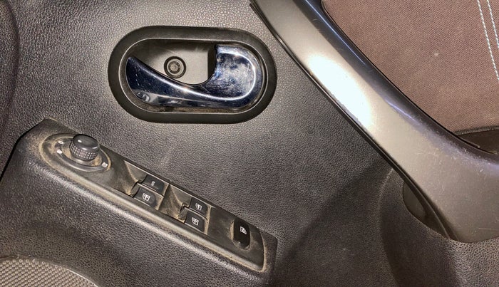2019 Renault Duster 110 PS RXZ MT DIESEL, Diesel, Manual, 58,291 km, Driver Side Door Panels Control