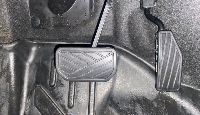 2023 Maruti IGNIS ALPHA 1.2 AMT, Petrol, Automatic, 15,209 km, Pedals