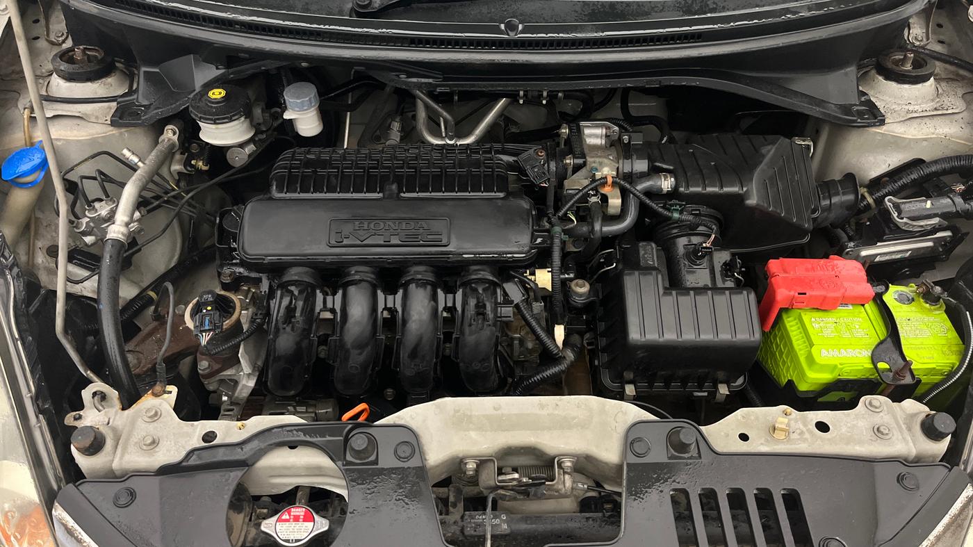 2015 Honda Mobilio 1.5L I-VTEC S, Petrol, Manual, 67,099 km, Engine View