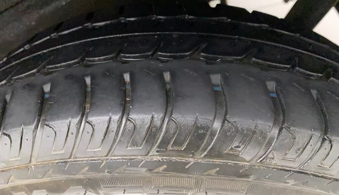 2012 Maruti Wagon R 1.0 VXI, Petrol, Manual, 38,816 km, Left Rear Tyre Tread