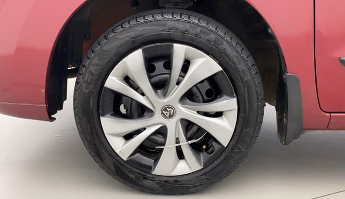 2012 Maruti Wagon R 1.0 VXI, Petrol, Manual, 38,816 km, Left Front Wheel