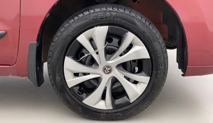 2012 Maruti Wagon R 1.0 VXI, Petrol, Manual, 38,816 km, Right Front Wheel