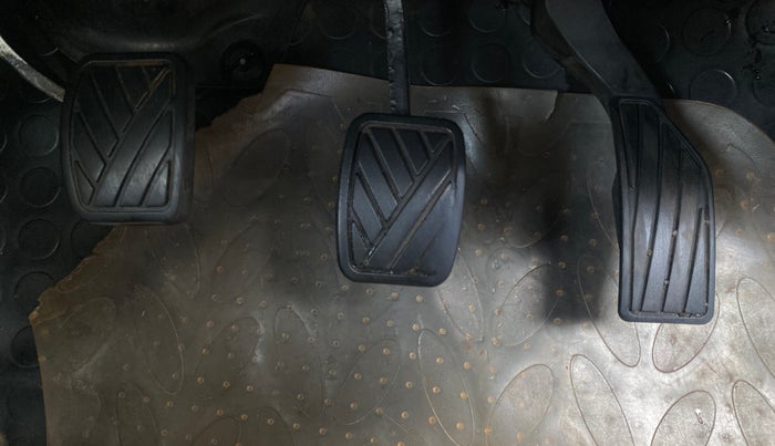 2013 Maruti SX4 ZXI, Petrol, Manual, 1,00,645 km, Pedals