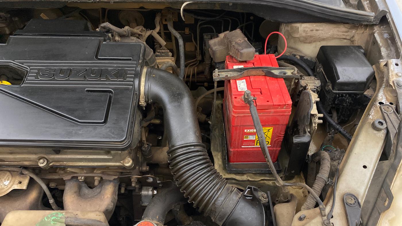 2013 Maruti SX4 ZXI, Petrol, Manual, 1,00,645 km, Engine View - Left