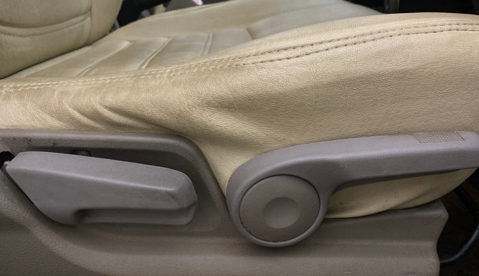 2013 Maruti SX4 ZXI, Petrol, Manual, 1,00,645 km, Driver Side Adjustment Panel