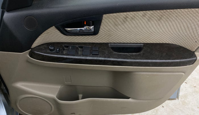 2013 Maruti SX4 ZXI, Petrol, Manual, 1,00,645 km, Driver Side Door Panels Control