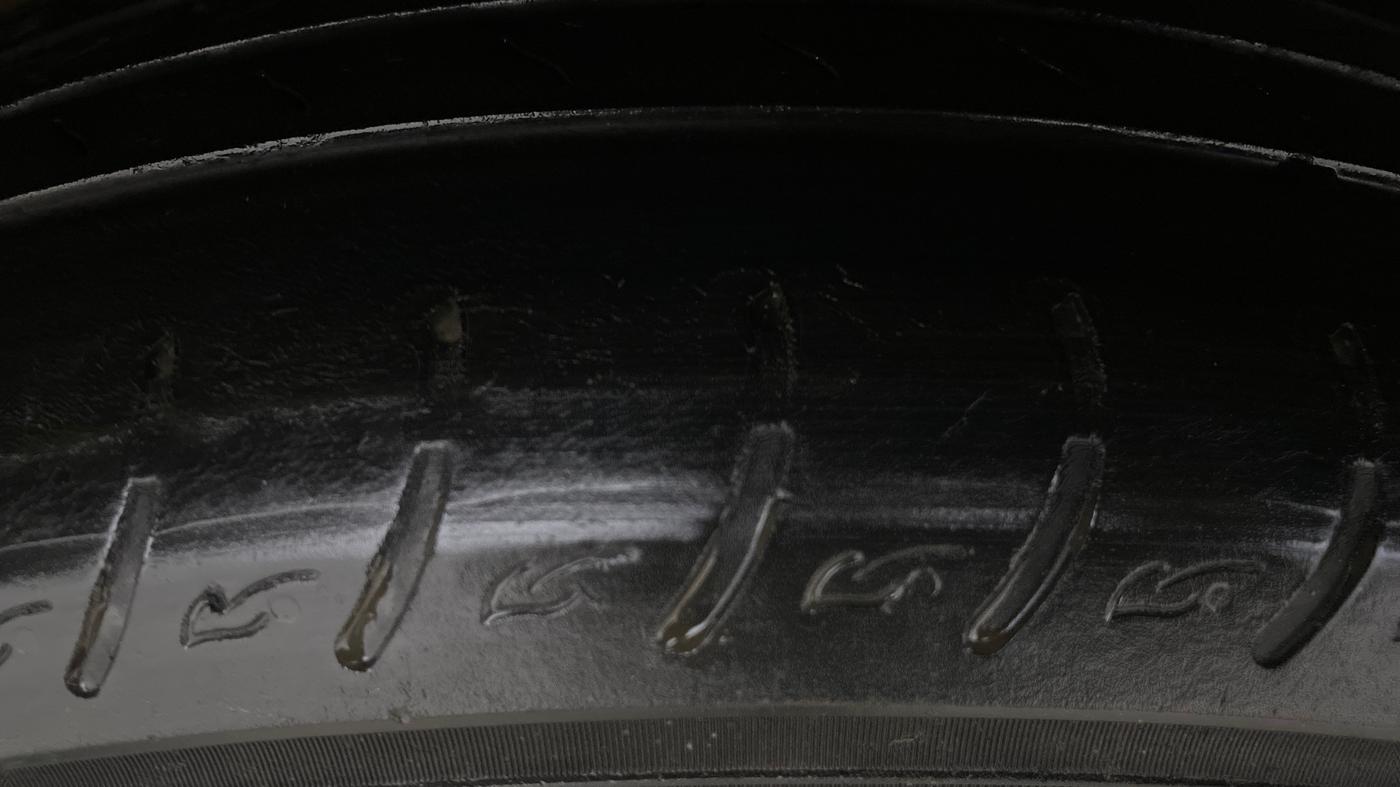 2013 Maruti SX4 ZXI, Petrol, Manual, 1,00,645 km, Right Rear Tyre Tread