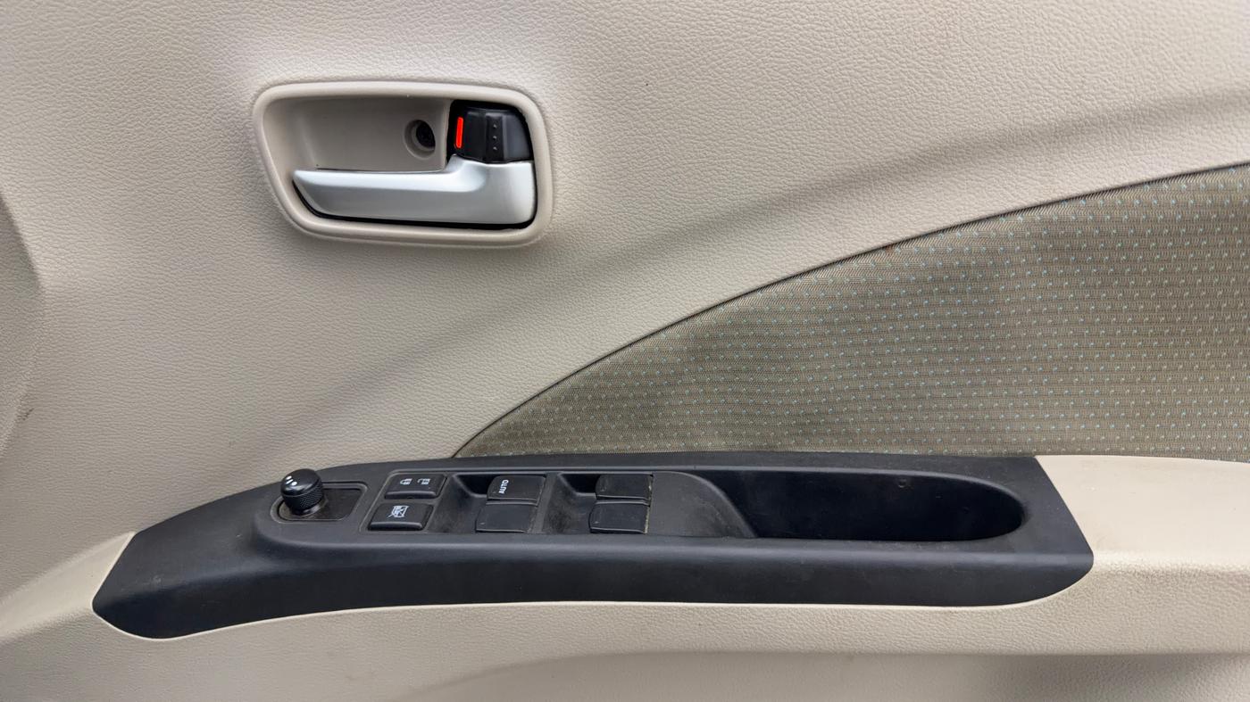 2018 Maruti Celerio ZXI AMT (O), Petrol, Automatic, 31,745 km, Driver Side Door Panels Control