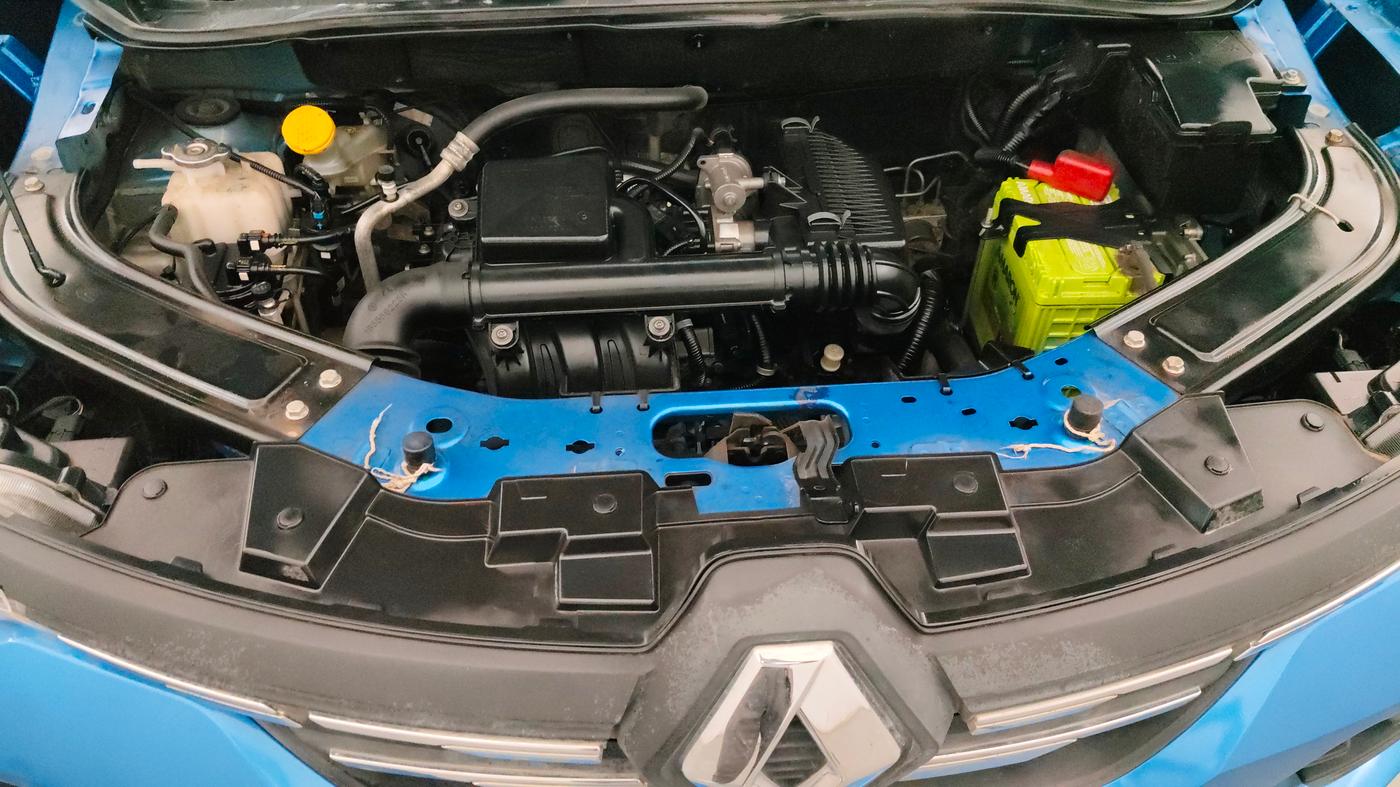 2023 Renault Kiger RXZ AMT, Petrol, Automatic, 40,581 km, Engine View