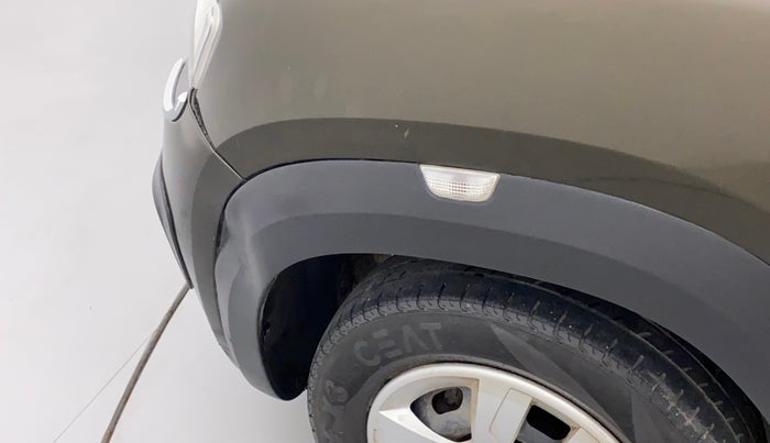 2019 Renault Kwid RXT 1.0 (O), Petrol, Manual, 50,524 km, Left fender - Cladding has minor damage