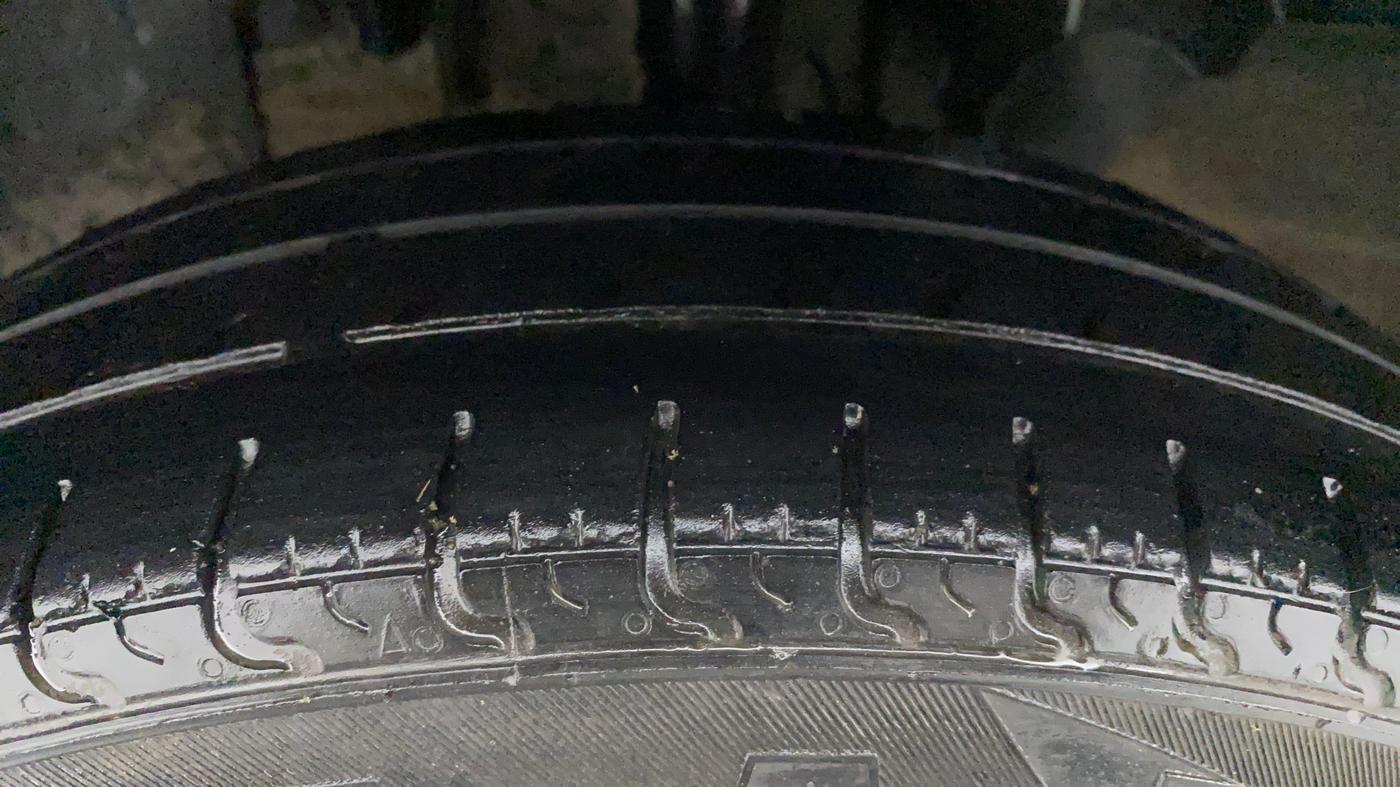 2019 Renault Kwid RXT 1.0 (O), Petrol, Manual, 50,524 km, Left Front Tyre Tread