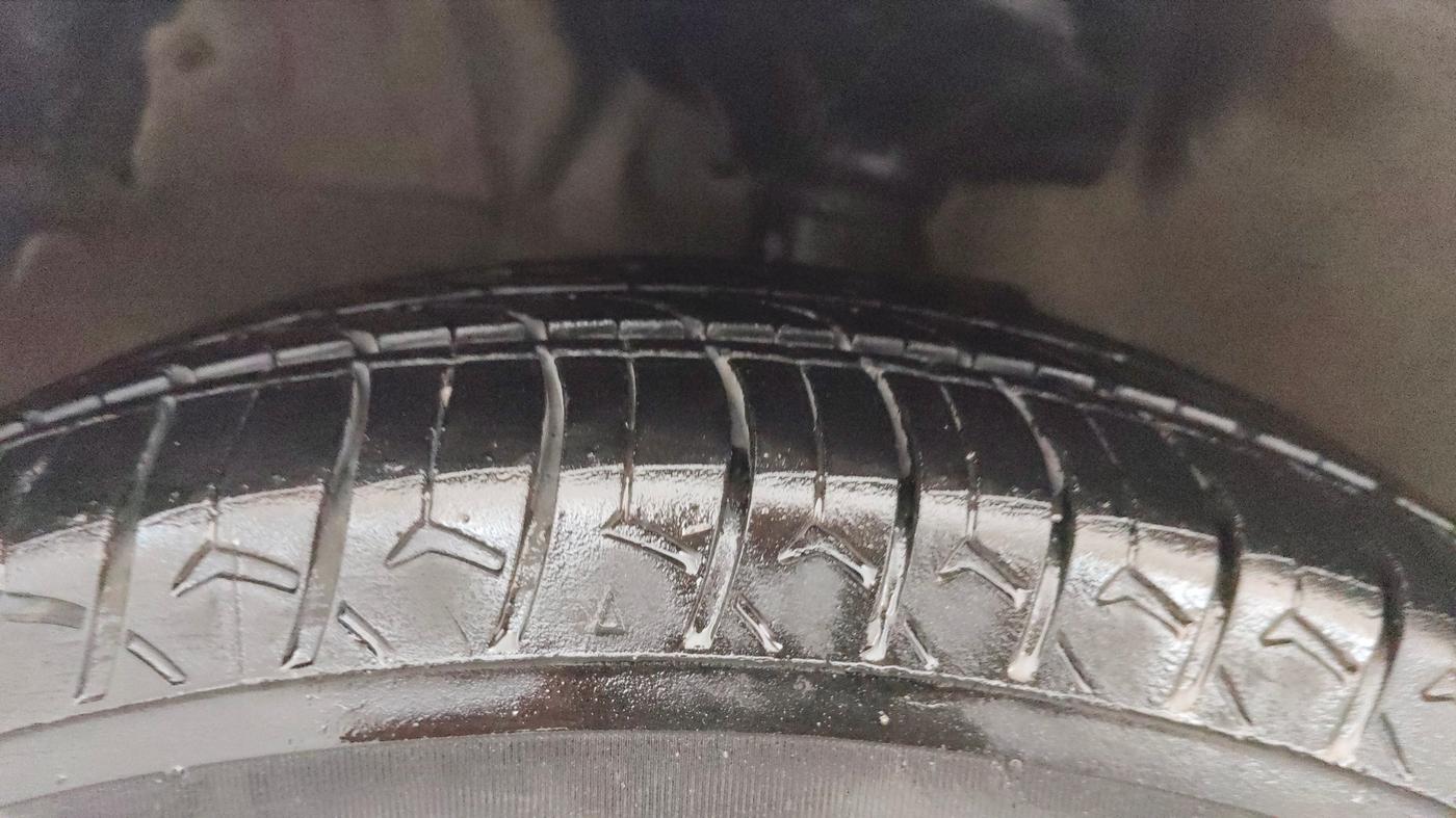 2016 Maruti Celerio ZDI (O), Diesel, Manual, 82,067 km, Left Front Tyre Tread