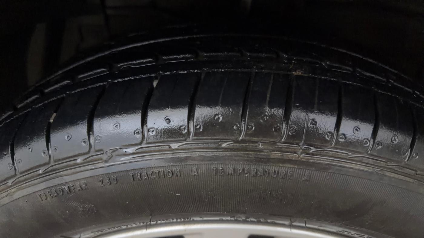 2024 Maruti Ciaz ZETA AT 1.5  SHVS PETROL, Petrol, Automatic, 33,558 km, Left Front Tyre Tread
