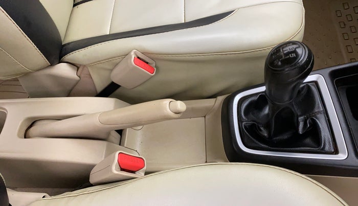 2018 Maruti Dzire LXI, Petrol, Manual, 65,424 km, Gear Lever
